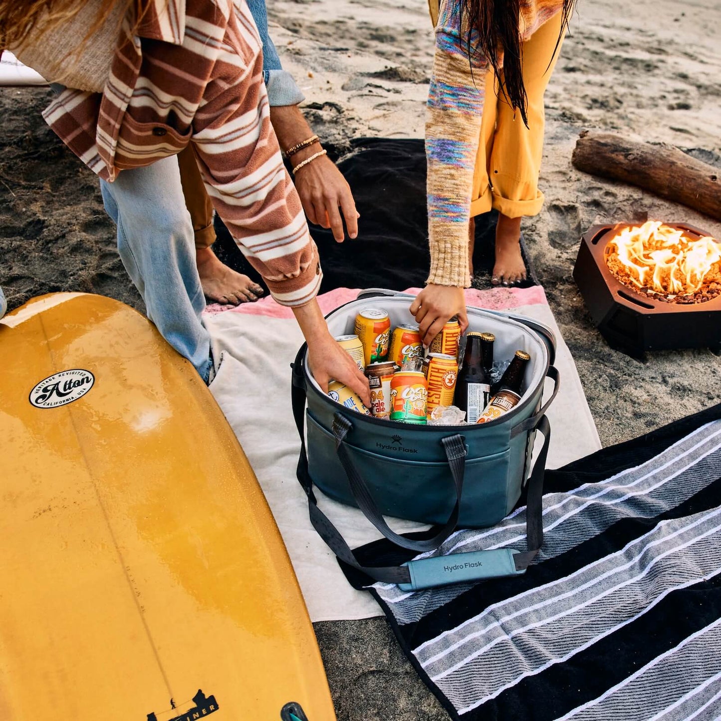 Hydro Flask Carryout™ Soft Cooler 30 L