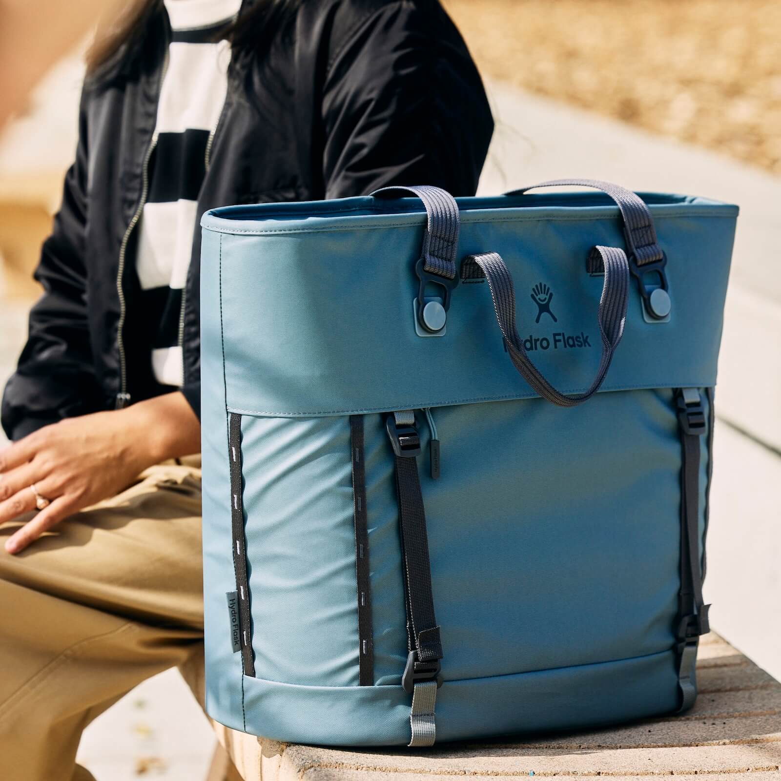 Hydro Flask Carryout™ Soft Cooler Tote 30 L