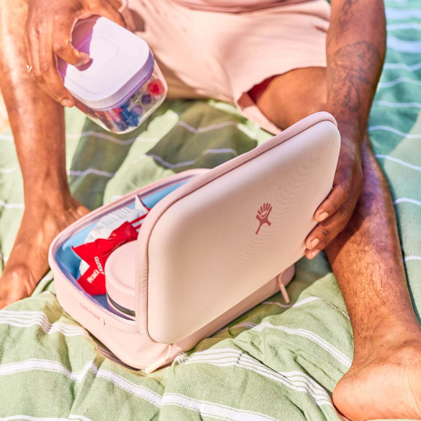 Hydro Flask 5 L Carry Out™ Lunch Box